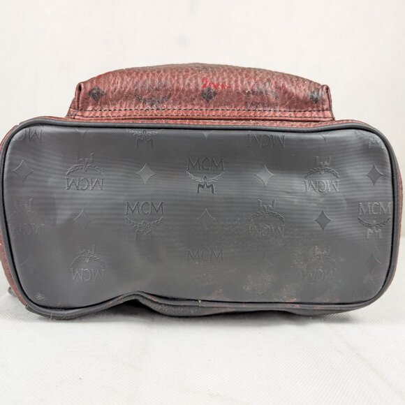 MCM Metallic Visetos Side Stud Stark Leather Backpack Burgundy Made in korea. main image 4